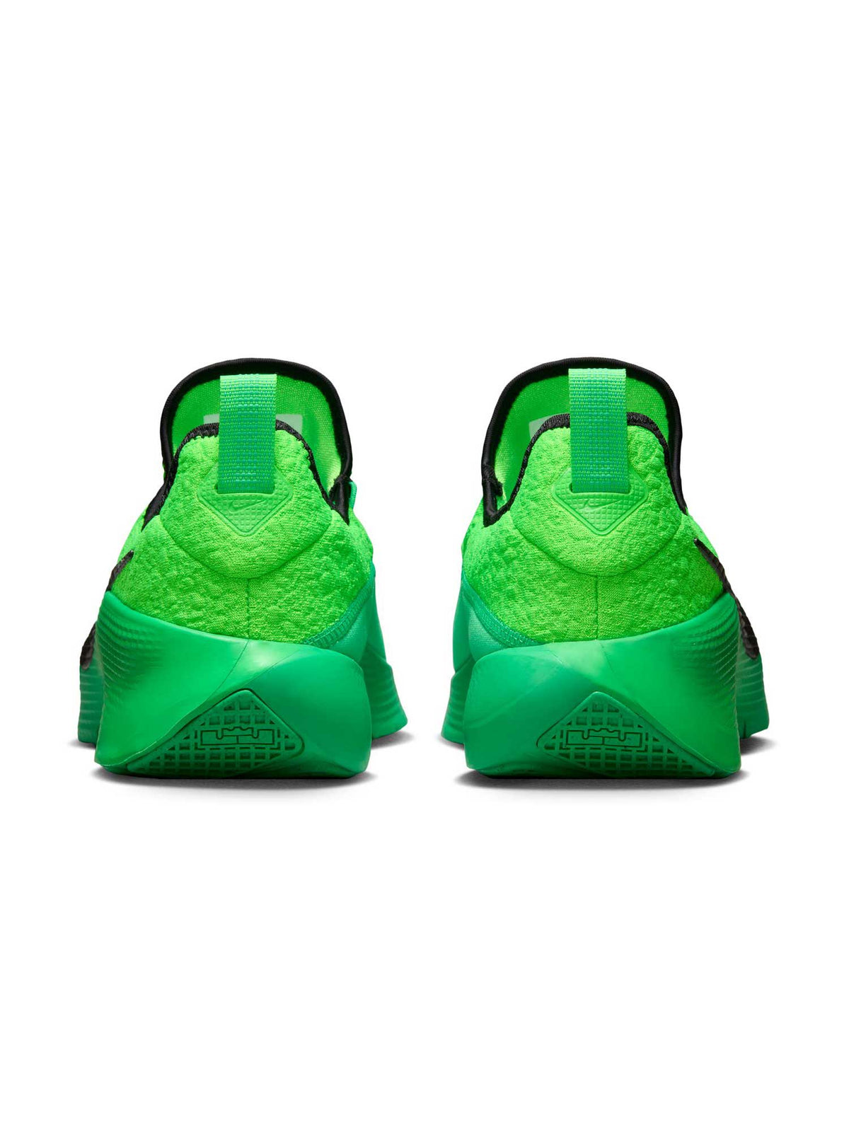 NIKE Обувки LEBRON TR 1