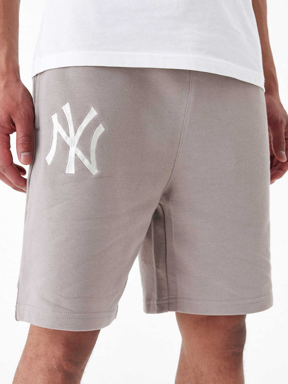 NEW ERA Къси панталони LEAGUE ESSNTLS SHORTS NEYYAN
