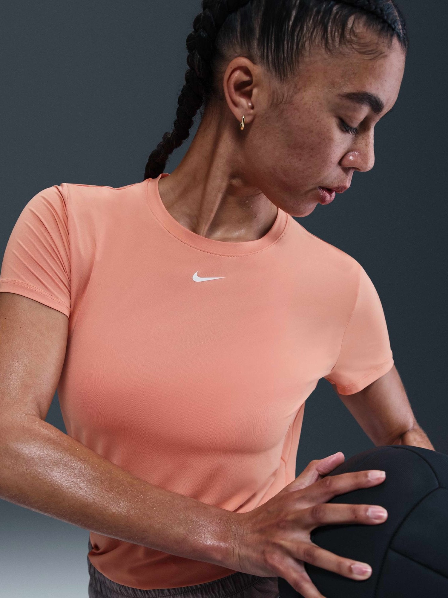 NIKE Тениска W NK ONE CLASSIC DF SS TOP WT
