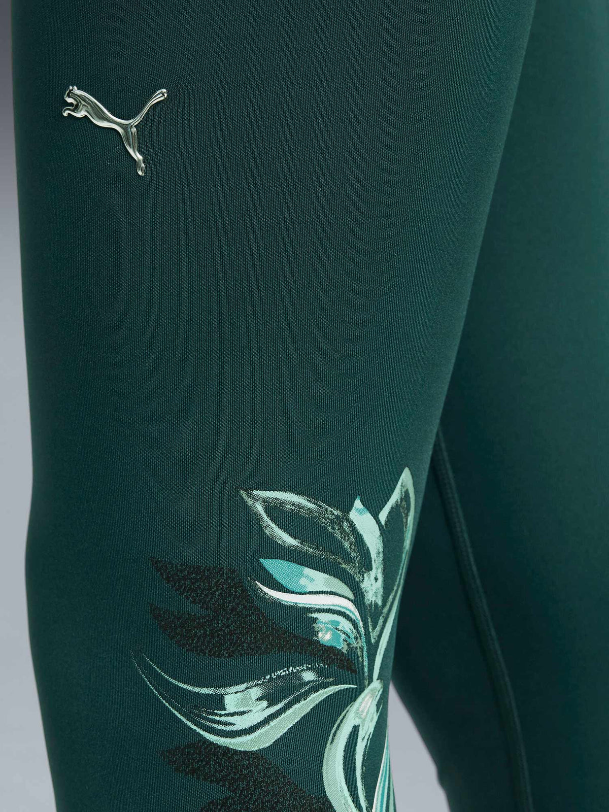 PUMA Клин W GREEN TERRAINS GRAPHIC TIGHT - HW 7/8