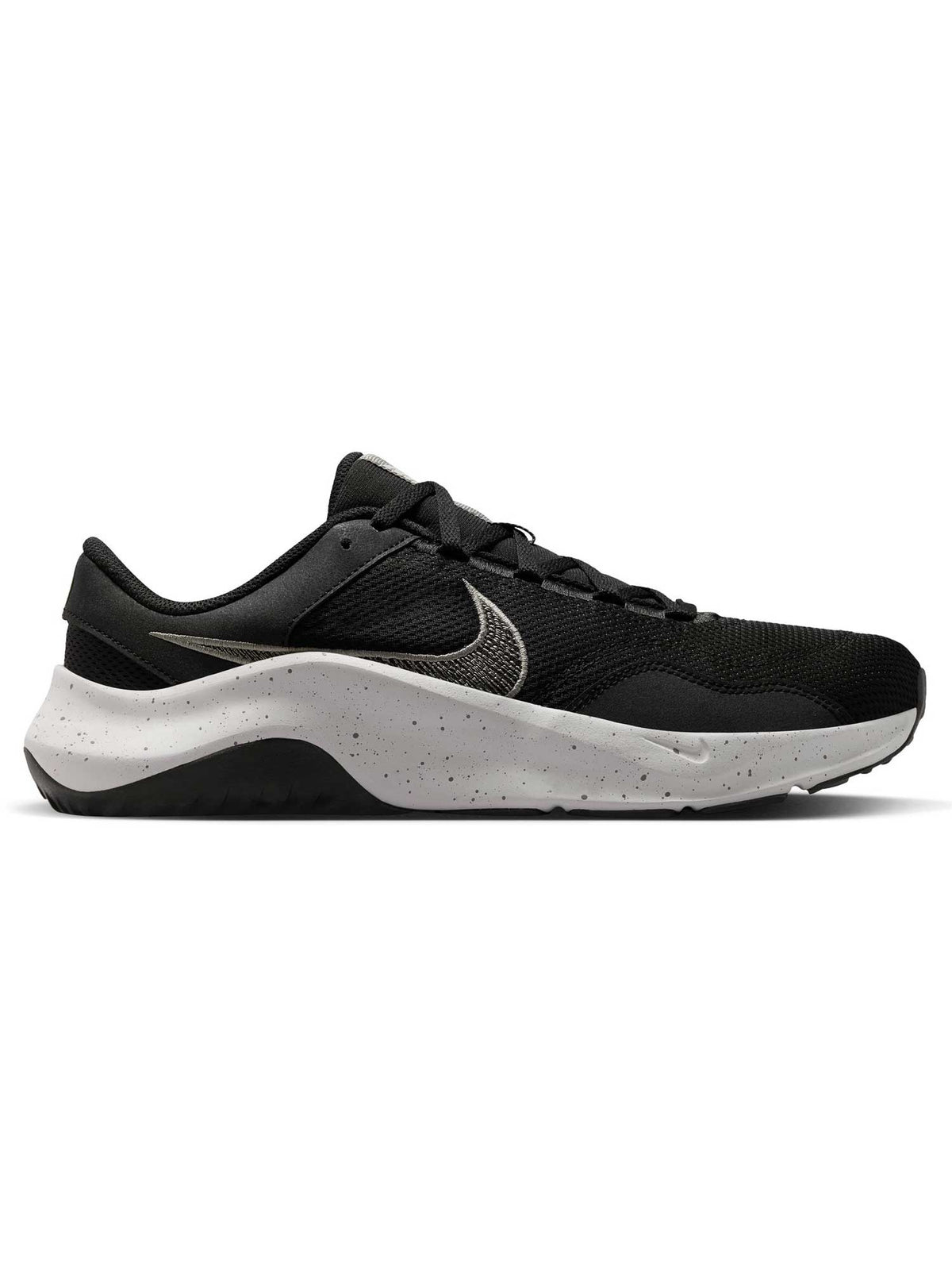 NIKE Обувки M LEGEND ESSENTIAL 3 NN