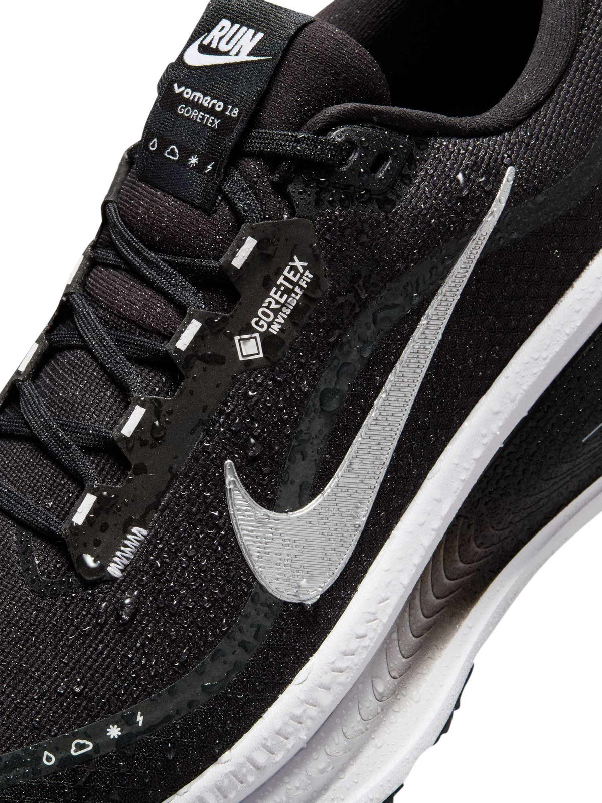 NIKE Обувки VOMERO 18 GTX