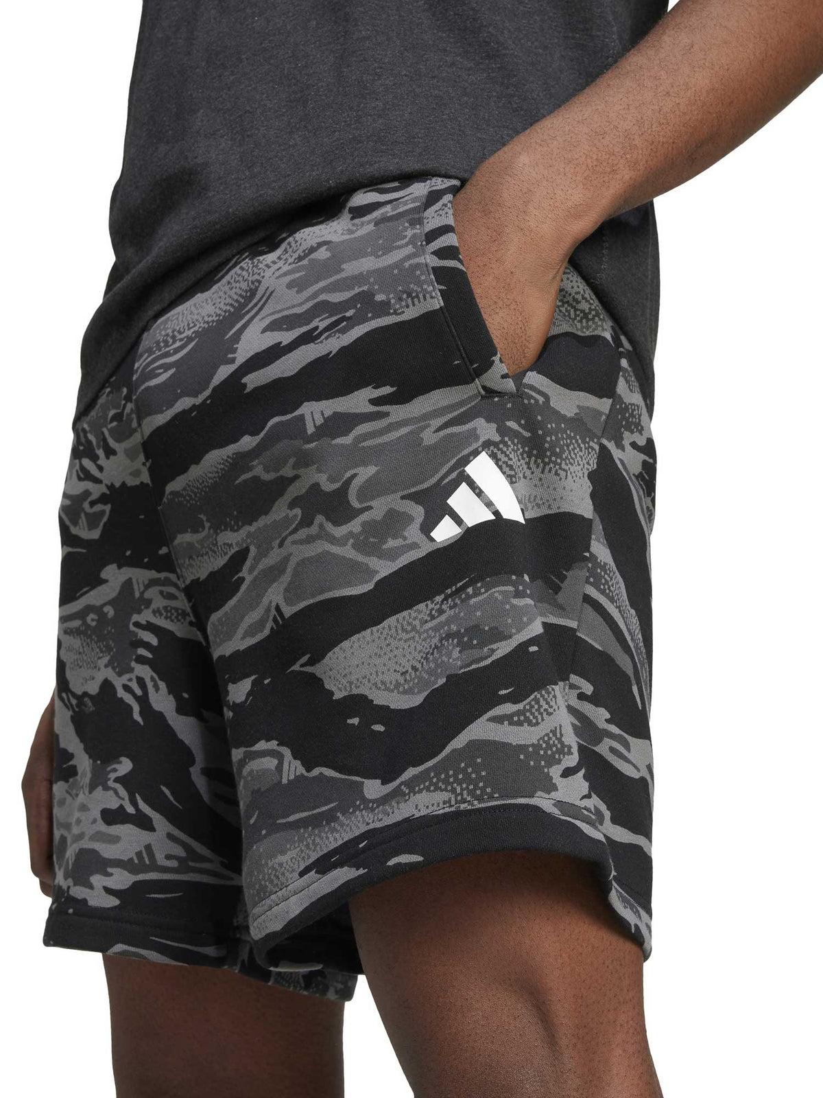 ADIDAS SPORTSWEAR Къси панталони Seasonal Essentials Camo Shorts