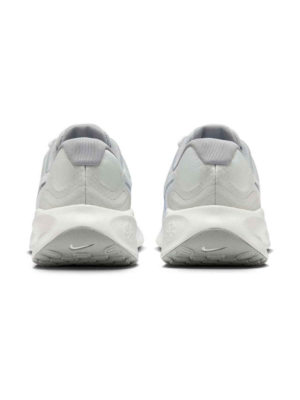 NIKE Обувки W REVOLUTION 7