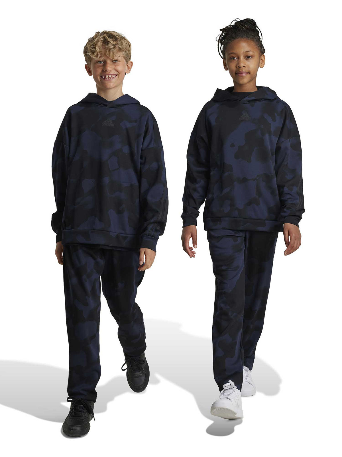 ADIDAS SPORTSWEAR Спортно долнище Future Icons Camo Printed