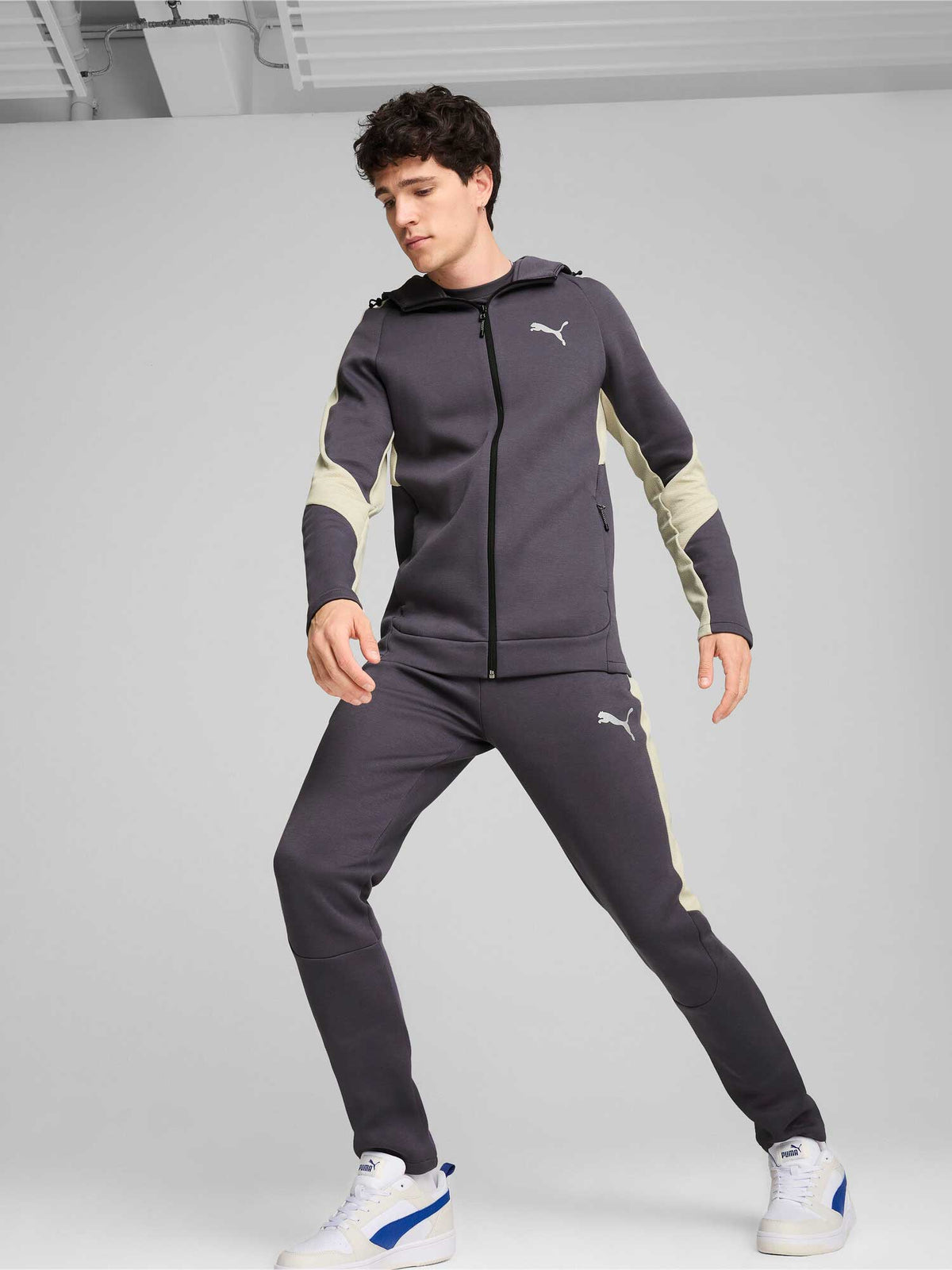 PUMA Суитшърт EVOSTRIPE Full-Zip Hoodie DK
